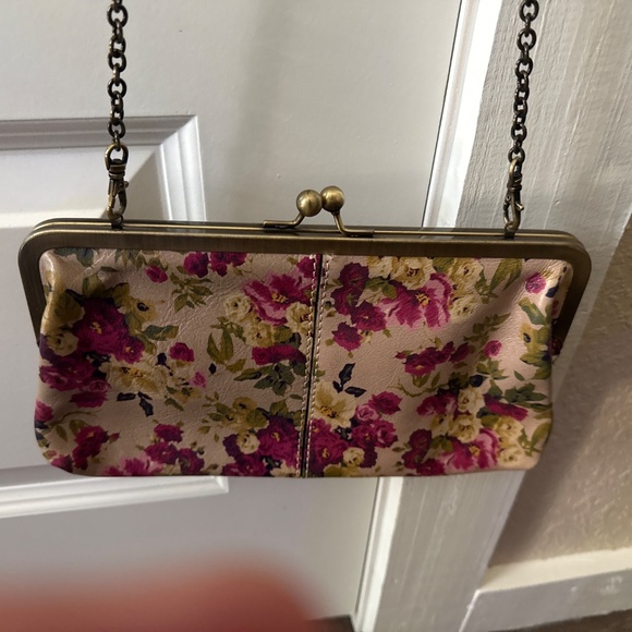 Clutch with shoulder strap - Picture 2 of 3